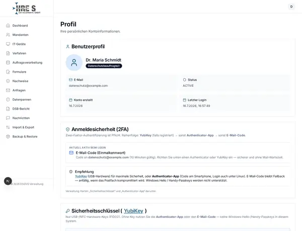 Screenshot: Anmeldesicherheit – Zwei-Faktor: Sicherheitsschlüssel, Authenticator-App oder E-Mail-Code – je nach Einrichtung.